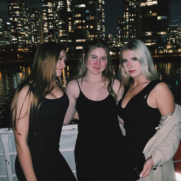 Meet your Posher, Emma - Picture 4 of 6